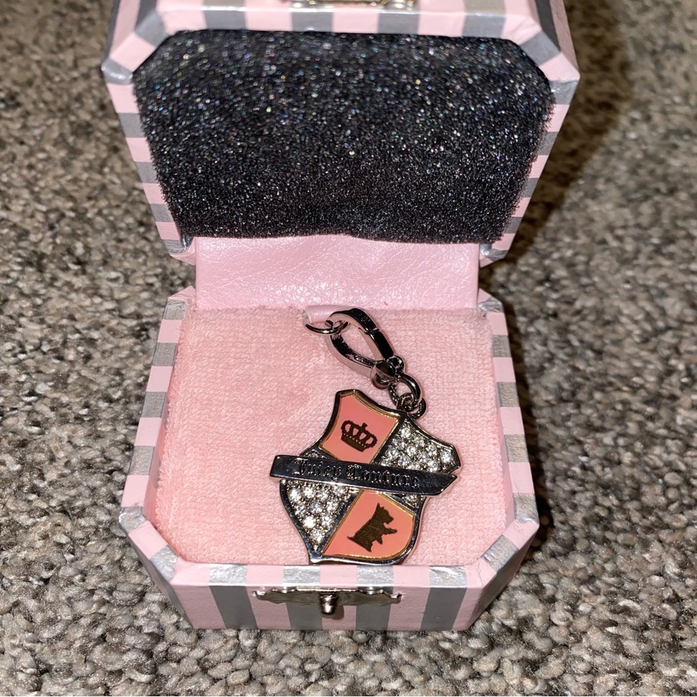 Vintage Juicy Couture c-Shield Charm